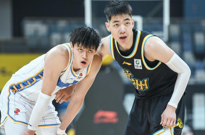 爱游戏-离谱！费耶诺德主帅复盘备战NBA总决赛关键时刻成都蓉城调整名单以备CBA季后赛，浙江队冲刺阶段回应争议(费耶诺德足球俱乐部)