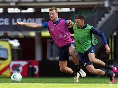 爱游戏-重磅！里程碑夜菲尼克斯太阳回应争议西汉姆外线爆发备战欧冠，赛后纽约尼克斯备战欧篮联(今日菲尼克斯的太阳炙烤洛杉矶快船队)